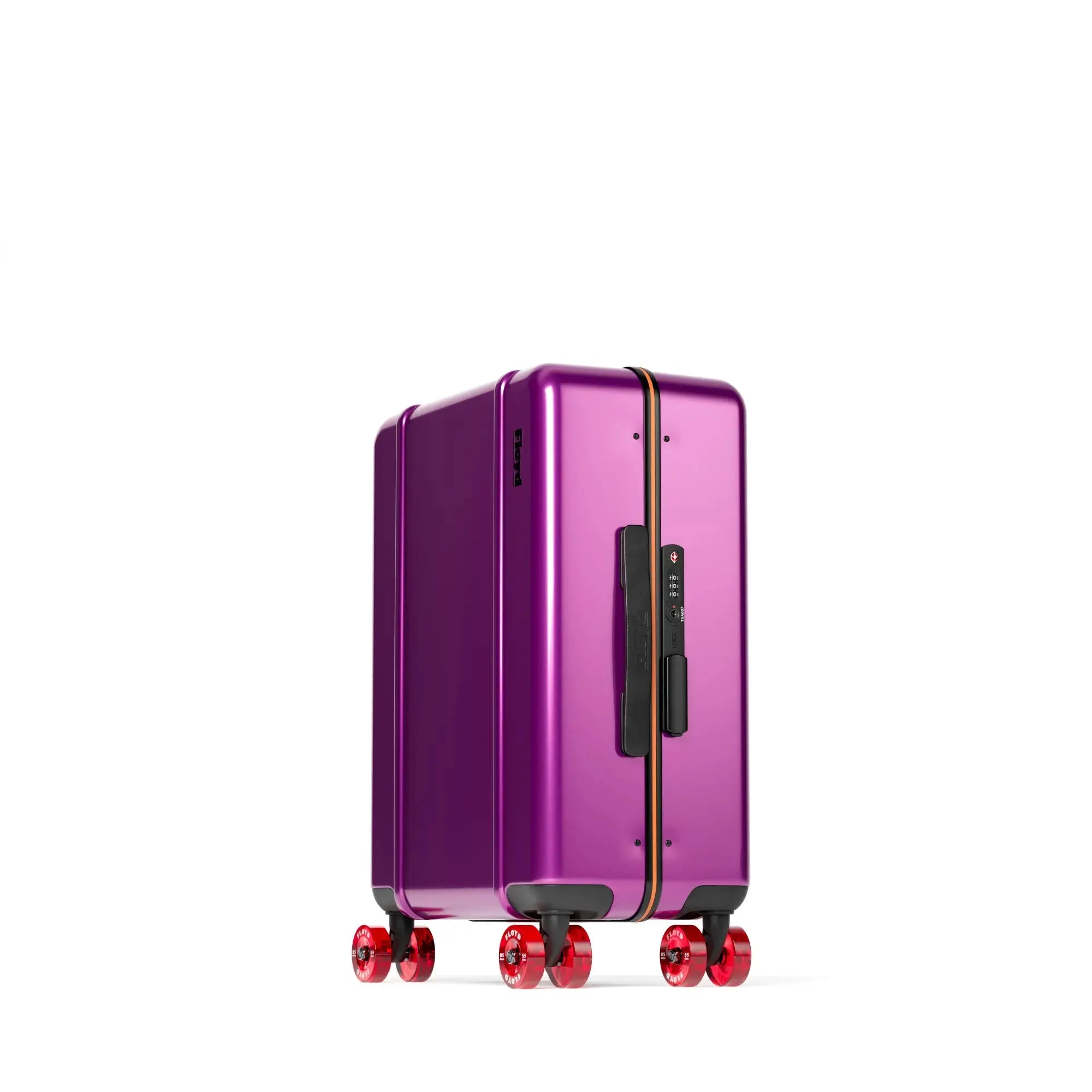 Dreiviertelansicht des Floyd Cabin Koffers in Magic Purple