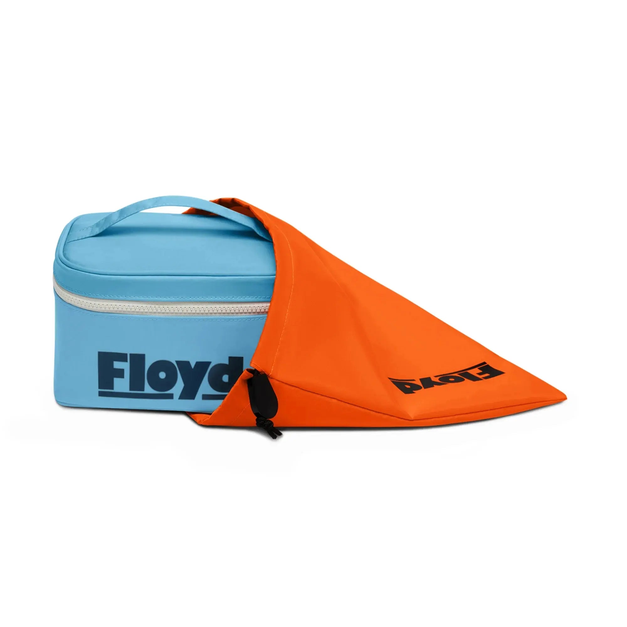 Included duster bag – Floyd Travel Kit in Sky Blue