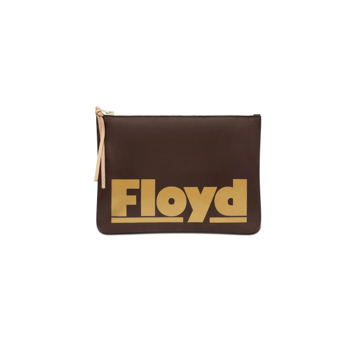 Front view – Floyd Travel Pouch in Bronco Brown