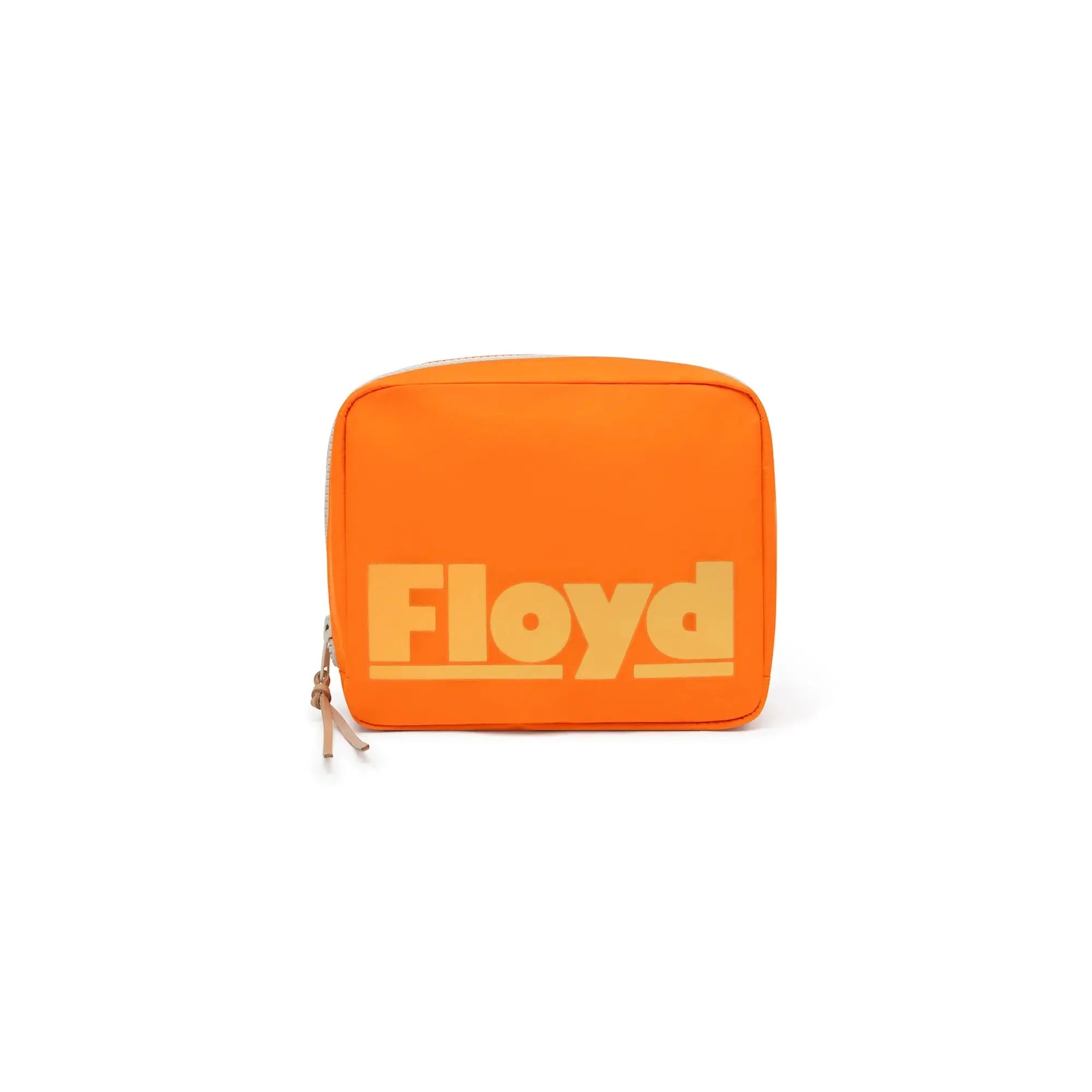 Front view – Floyd Washkit in Hot Orange