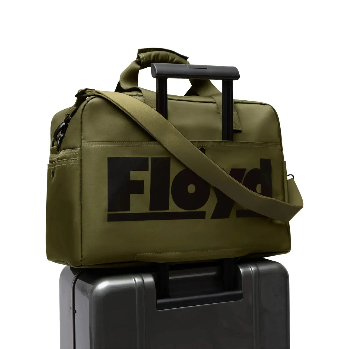 Luggage sleeve – Floyd Weekender travel bag in Gator Green