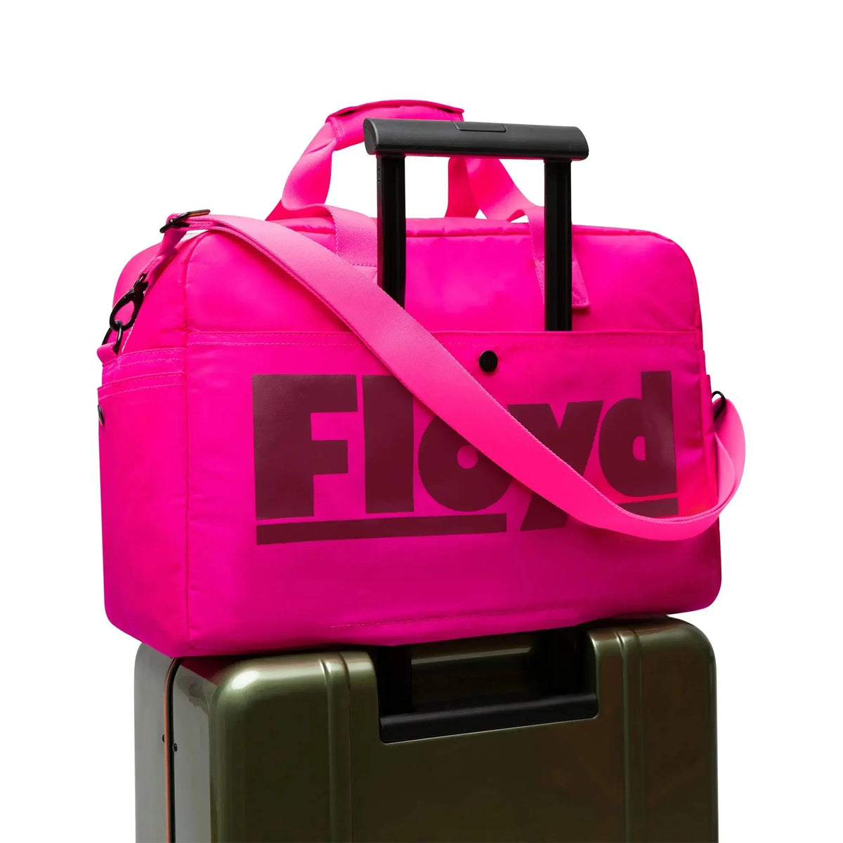 Luggage sleeve – Floyd Weekender travel bag in Hollywood Pink