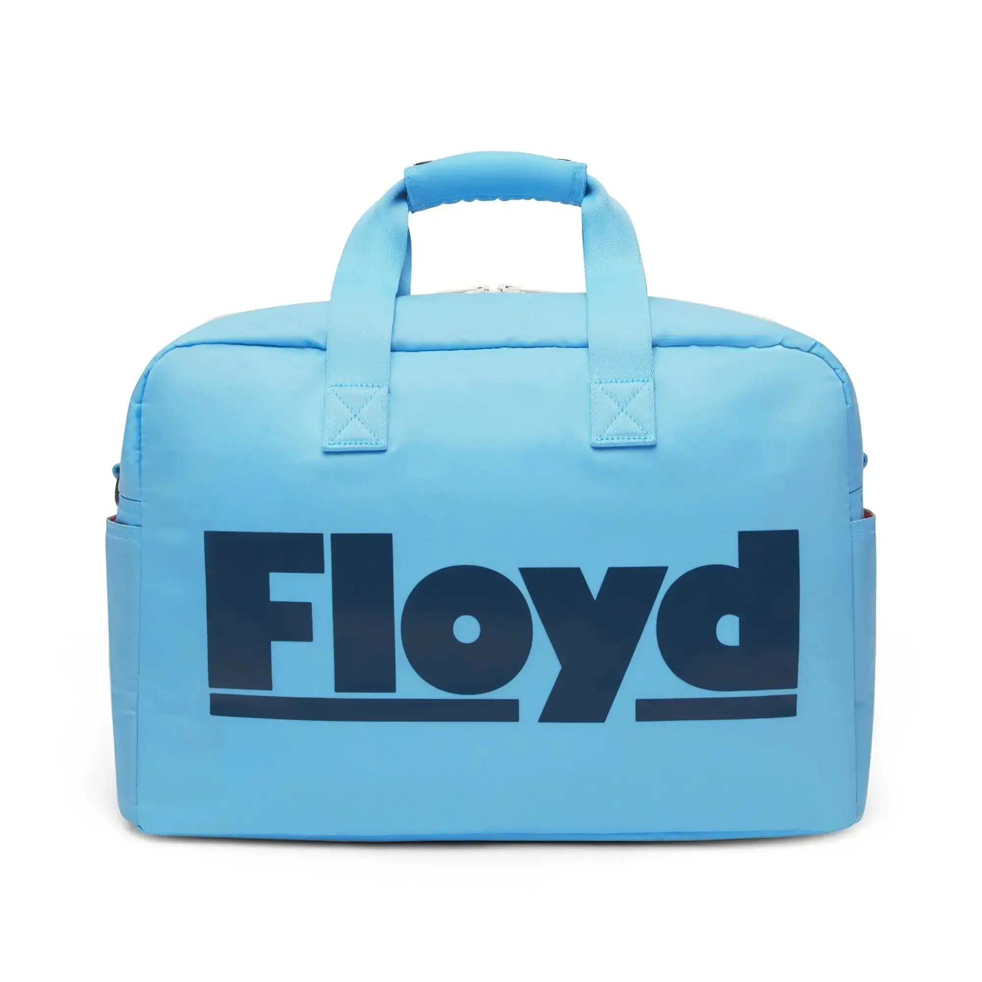 Front view – Floyd Weekender travel bag in Sky Blue