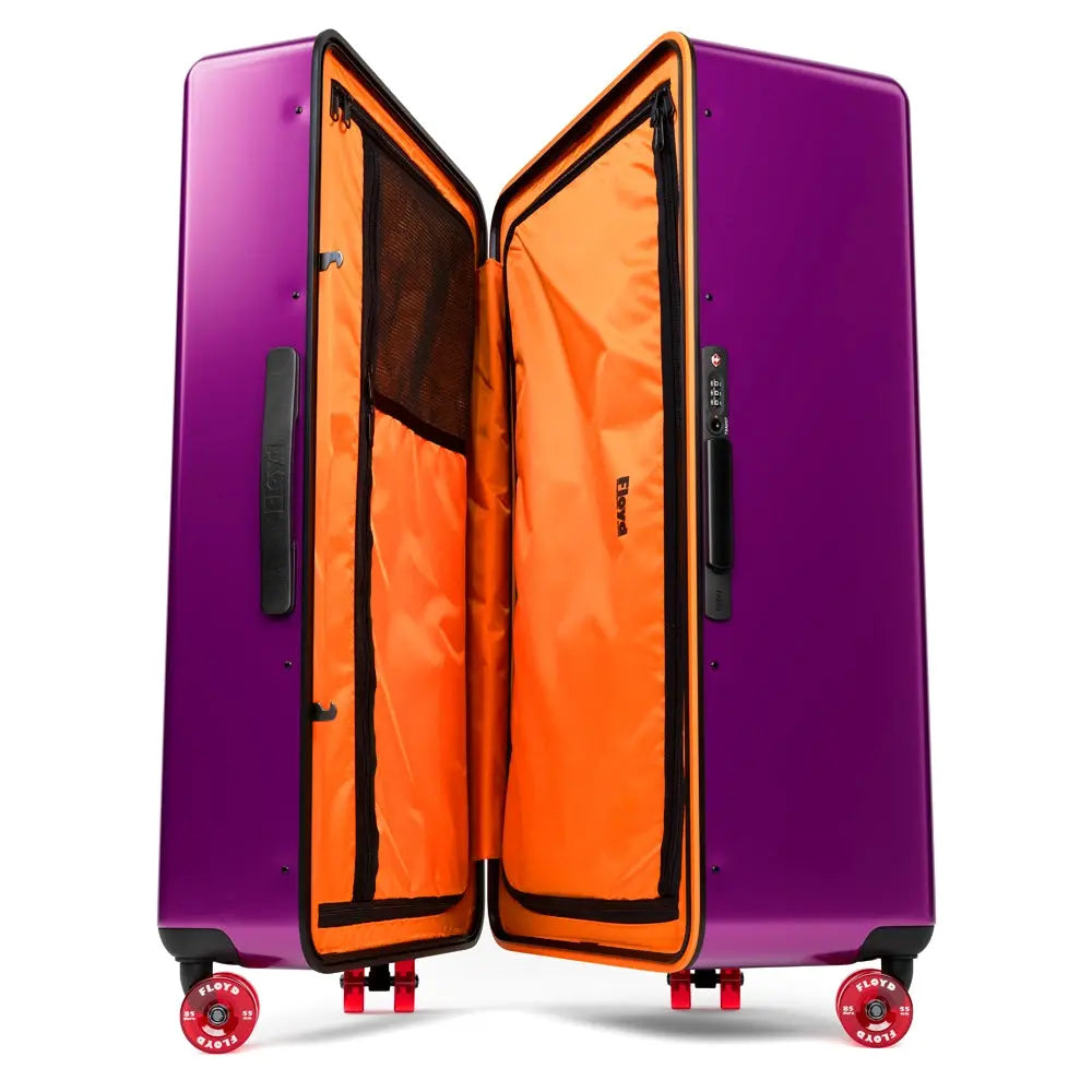Open interior of the Floyd Bold suitcase in Magic Purple
