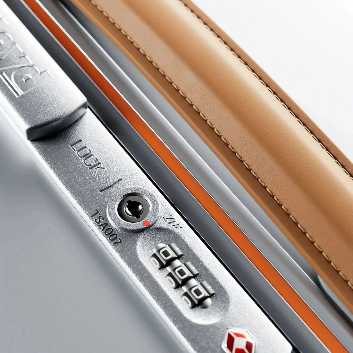 TSA combination lock detail of the Floyd Cabin Aluminum suitcase in Silverglider
