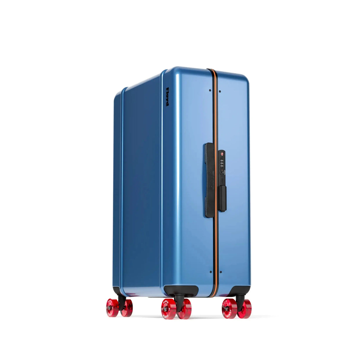 Three-quarter view of the Floyd Check-In suitcase in Pacific Blue