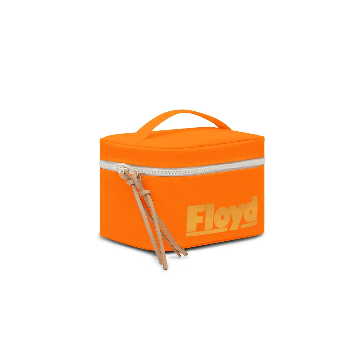 Three-quarter view – Floyd Travel Kit in Hot Orange