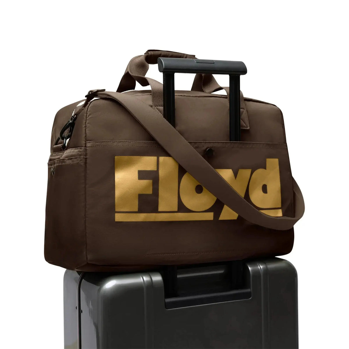 Luggage sleeve – Floyd Weekender travel bag in Bronco Brown
