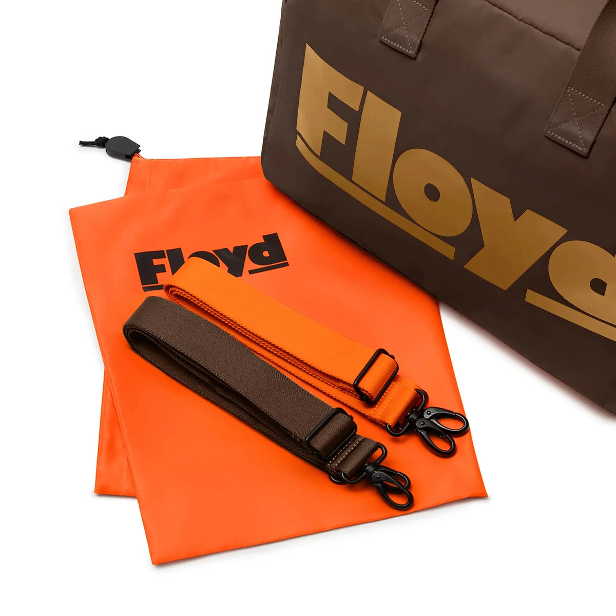 Included shoulder straps – Floyd Weekender travel bag in Bronco Brown