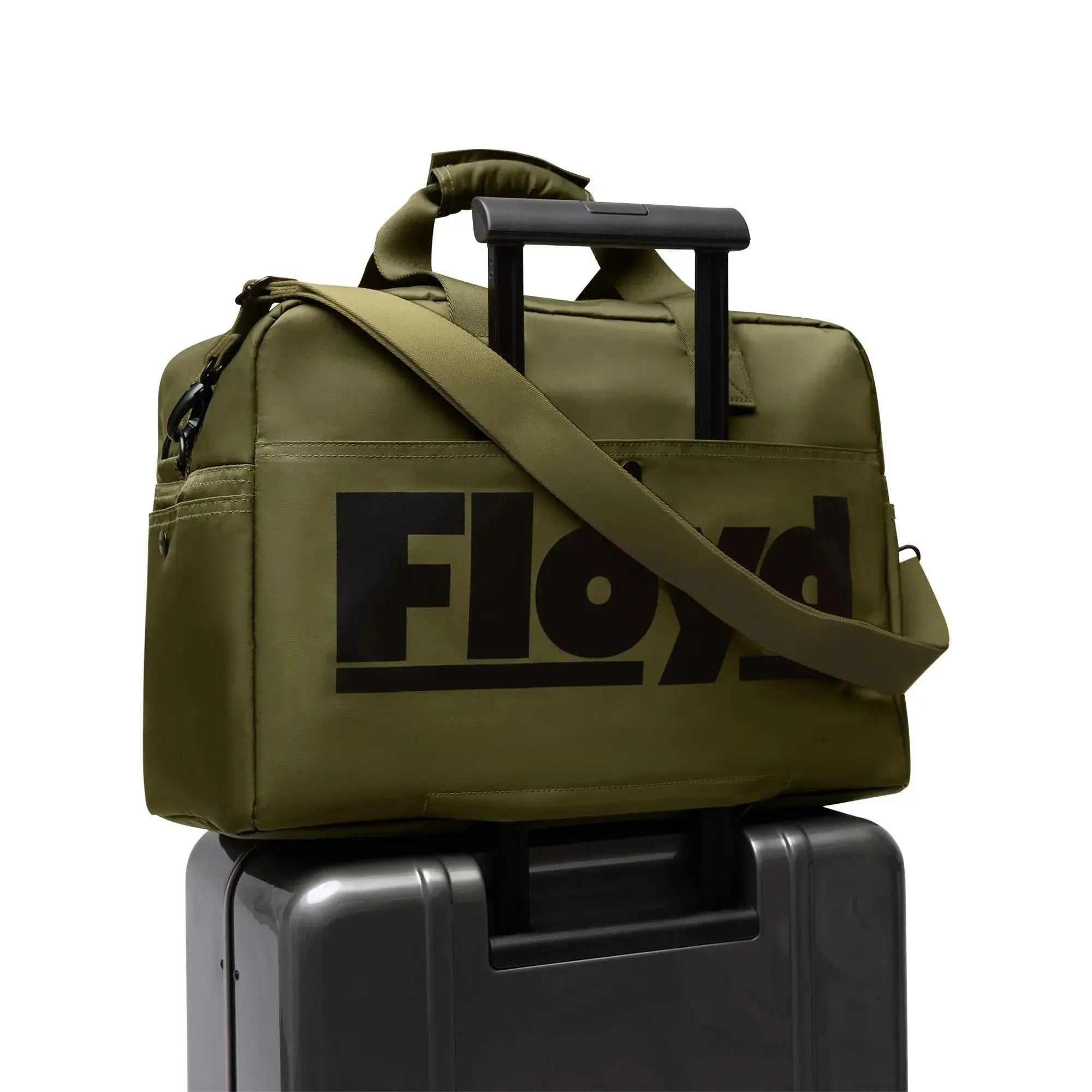 Luggage sleeve – Floyd Weekender travel bag in Gator Green